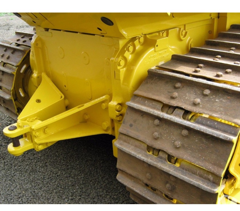 TRATOR DE ESTEIRAS KOMATSU D61