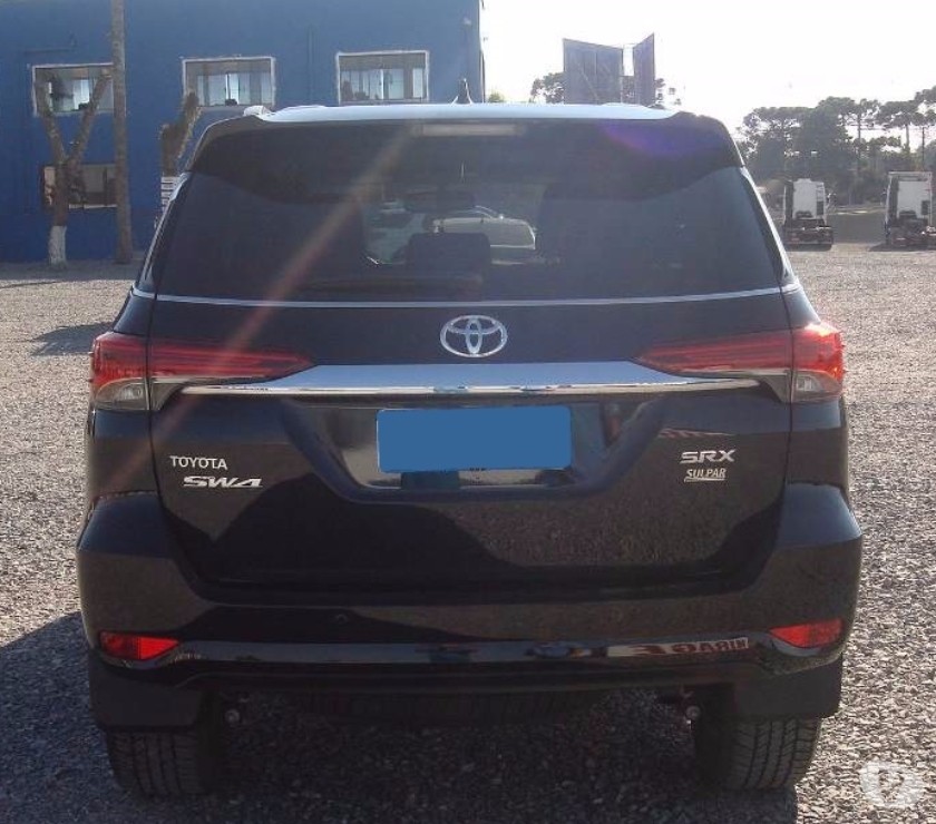 Toyota Hilux Sw4 4x4 Automática 