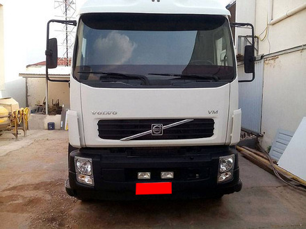 Volvo VM x2 caçamba 10mts passo a divida - Arujá -