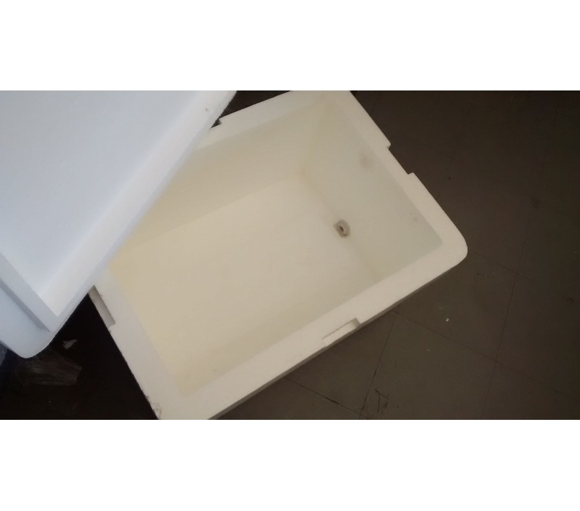 caixa de isopor 60 litros com dreno - conservadíssima