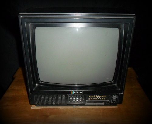 Aparelho De Televisão Cce.