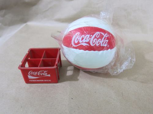 Engradado E Bola Da Coca Cola