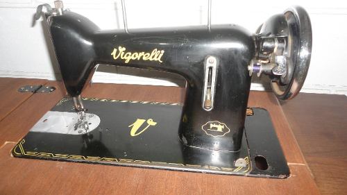 Maquina De Costura Vigorelli - ***restaurada**