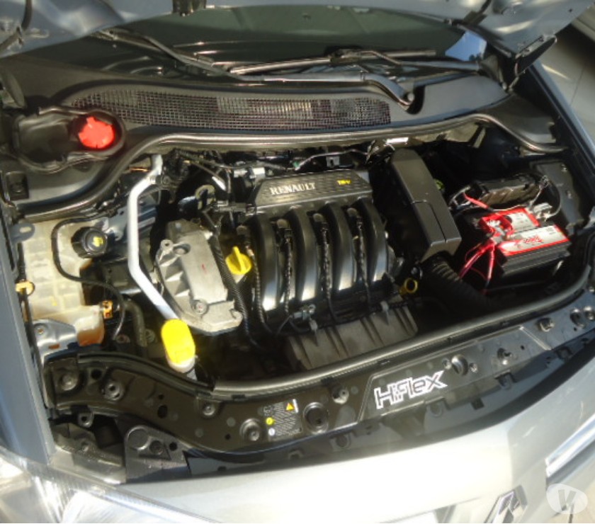 Megane Grand Tour Dynamique 1.6 flex cinza 