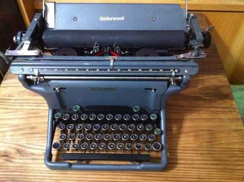 Máquina De Escrever Underwood