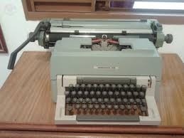 Máquina De Escrever Underwood 298