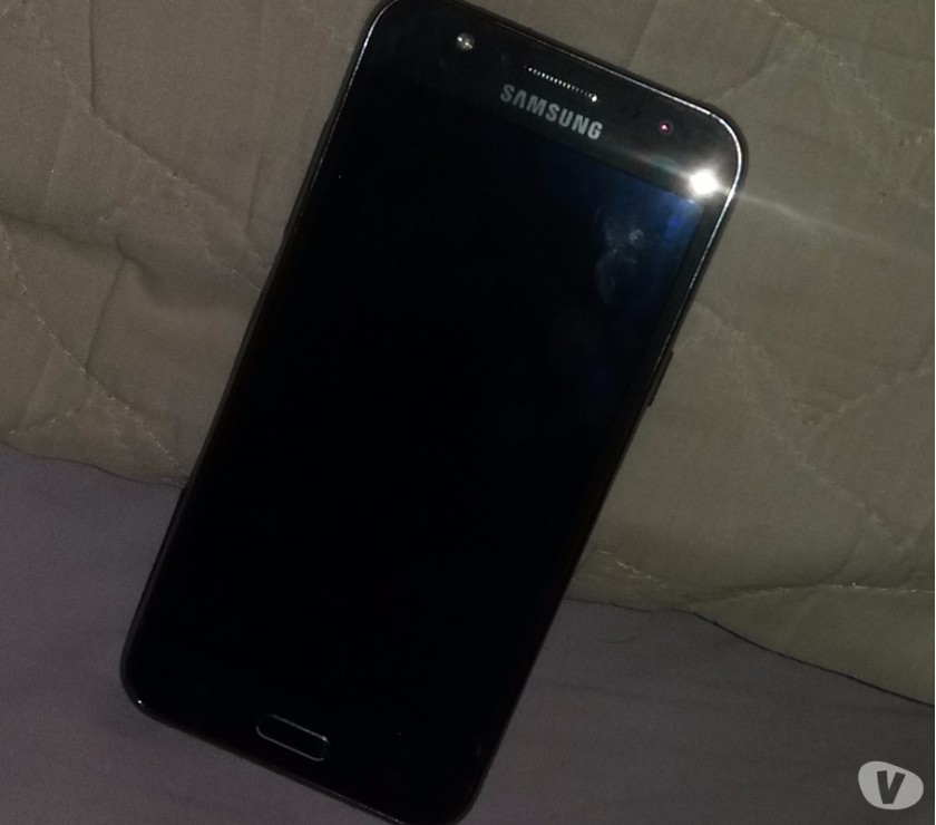 vendo um celular Samsung