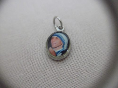 B. Antigo - Medalha De Madre Teresa De Calcutá Frete
