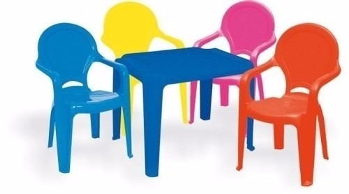 Mesa Infantil + 4 Cadeira Poltrona Plástico