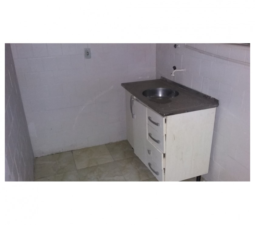 Dois dormitorios por 170 mil