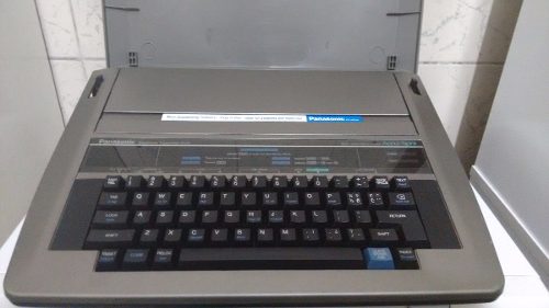 Máquina De Escrever Elétrica Panasonic