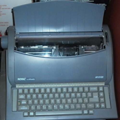 Máquina Escrever Eletrônica Olivetti Royal Rt