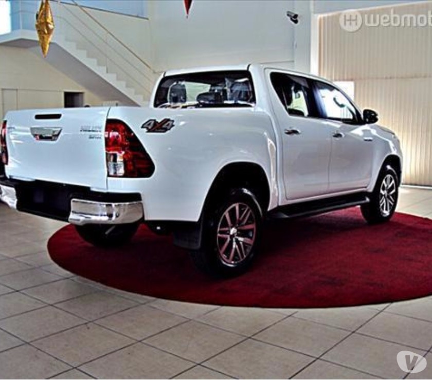 TOYOTA HILUX 2.8 SRX 4X4 CD 16V DIESEL 4P AUTOMÁTICO 