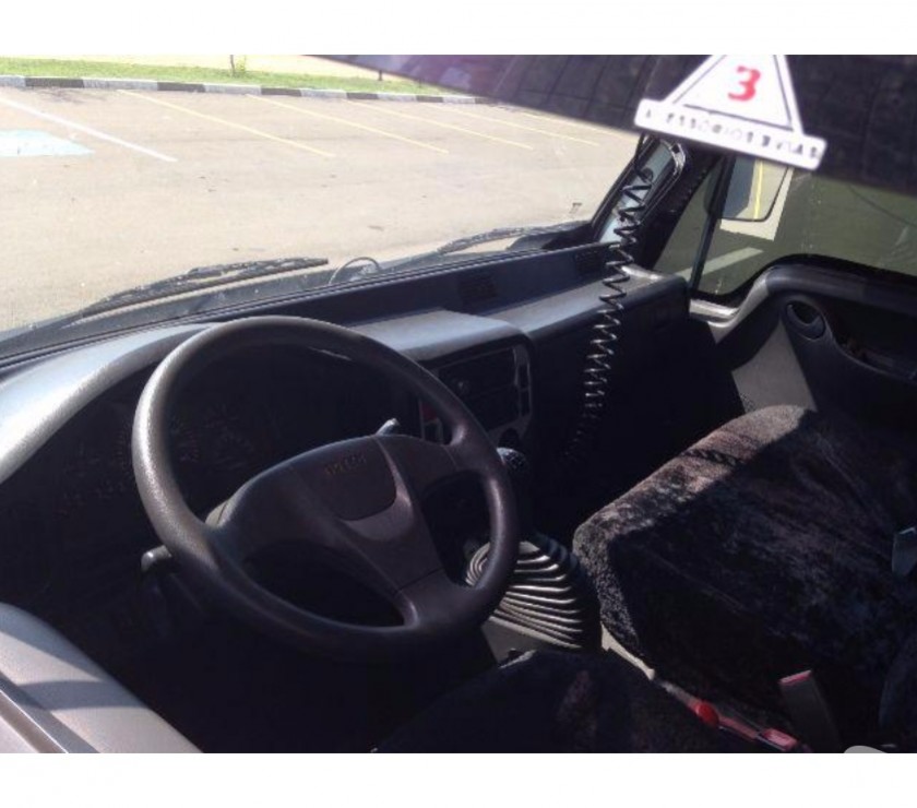 vendo caminhao iveco vertis 90v18 bau completa