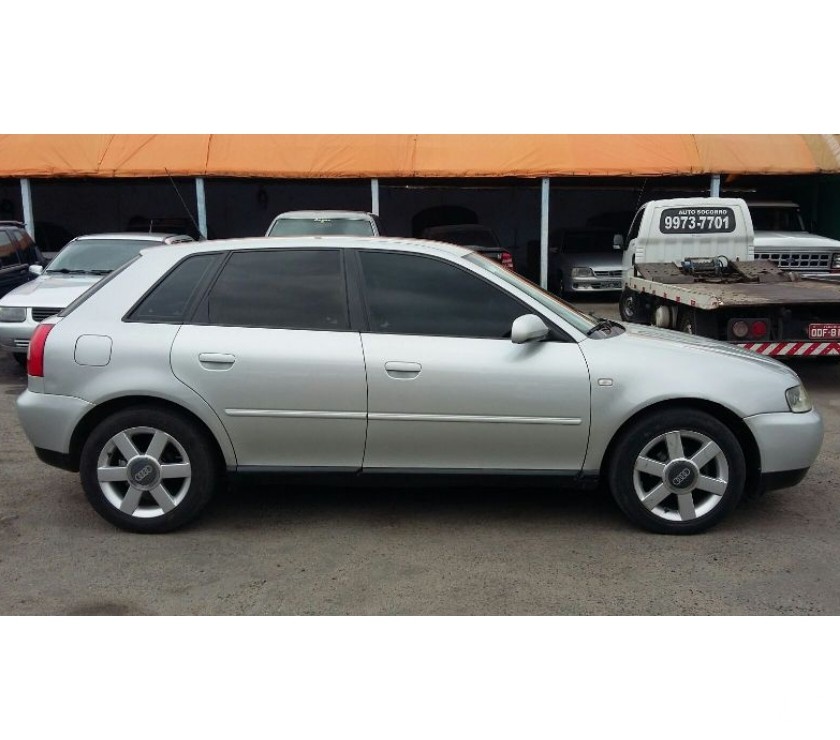 AUDIA3 1.6 MOTOR NACIONAL