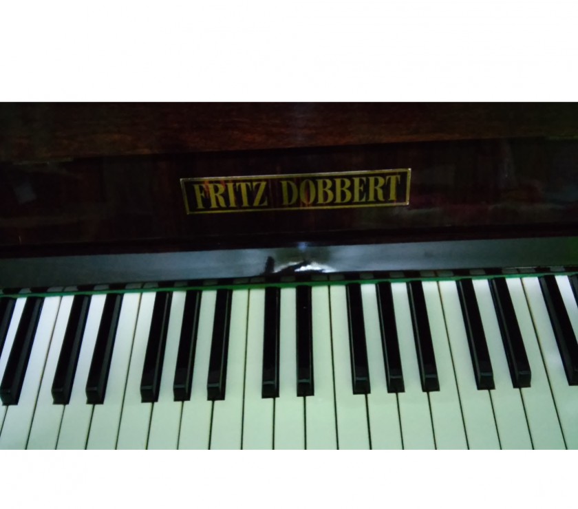 Piano Fritz Dobbert