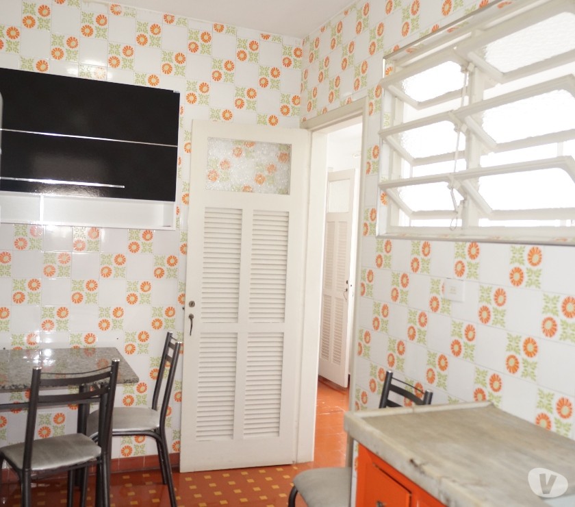 Apartamento de 2 dormitórios, Boqueirão em Santos, SP.