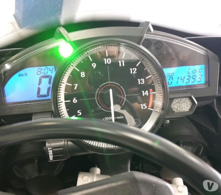 Yamaha R- super nova troca-se