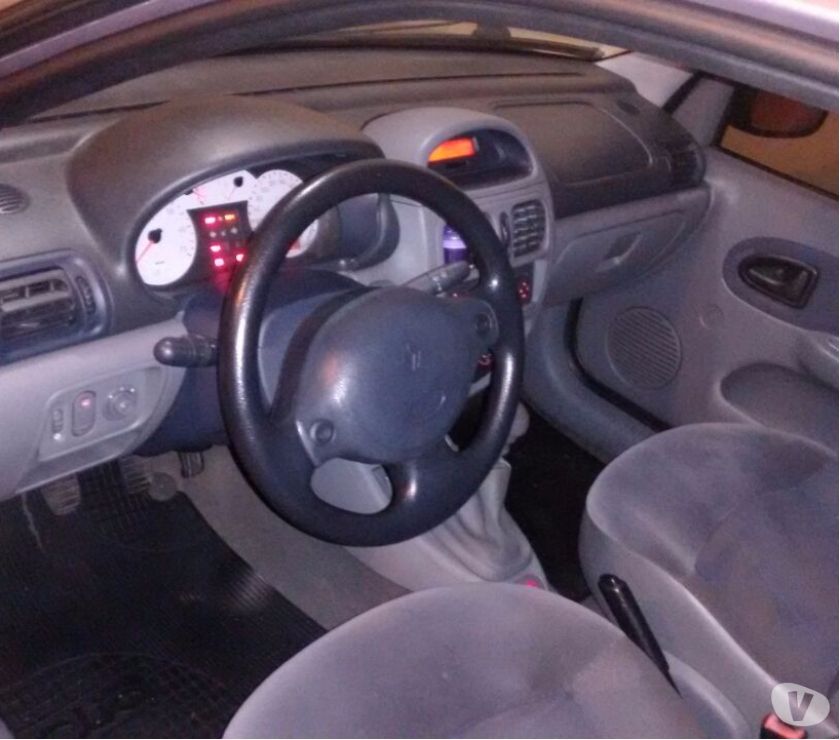 Clio Sedan 1.6