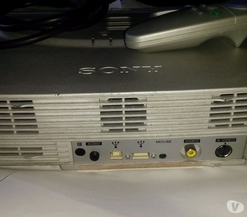 projetor sony vpl-cs1,(não acende a lampada)