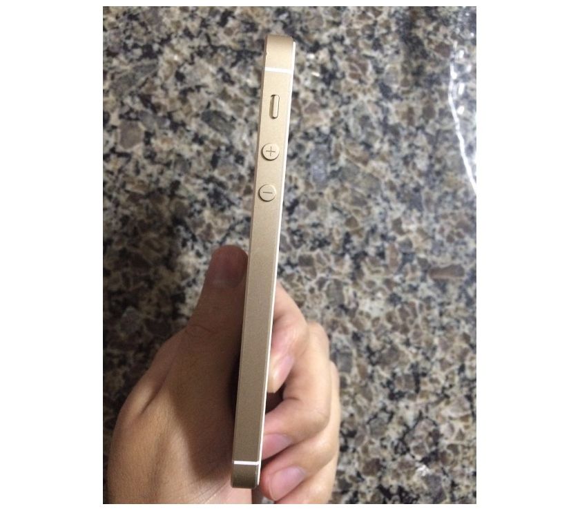 iPhone SE (Special Edition) 16GB, 4G, Dourado