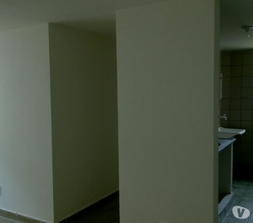 Alugo apartamento em Candeias 2 quartos em condomínio