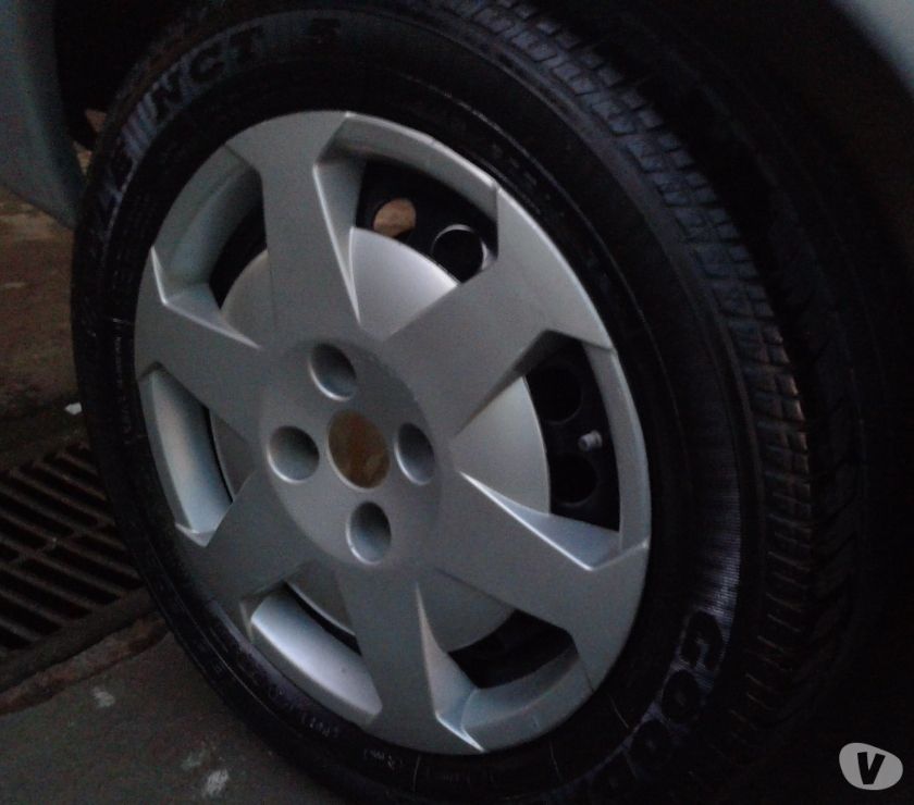 CORSA SEDAN 02 MILENIUM