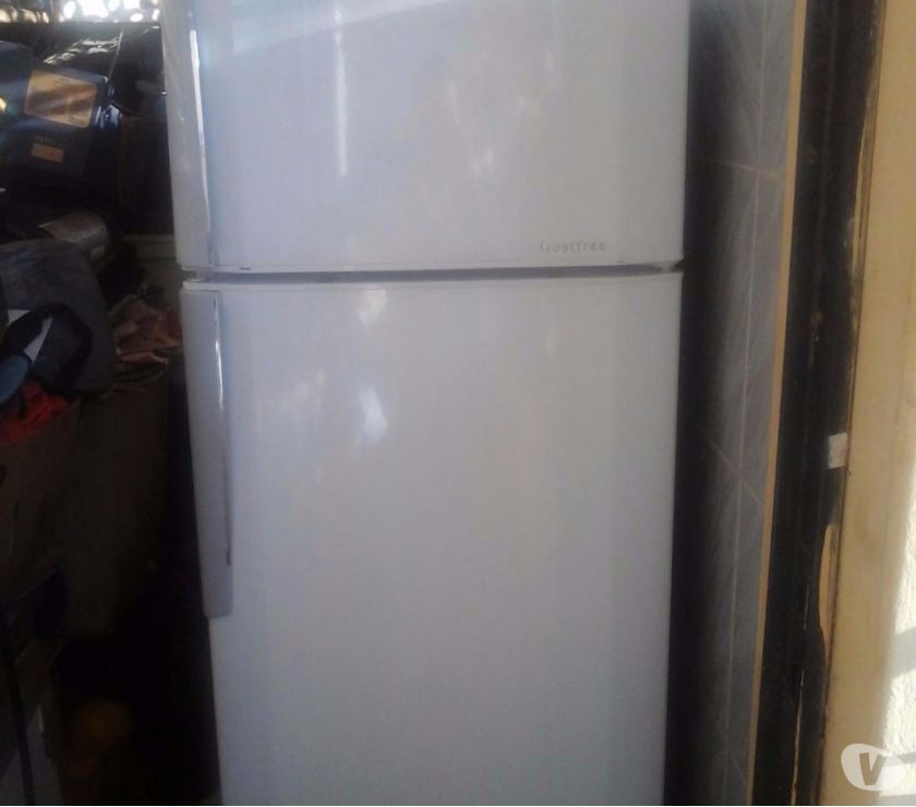 Geladeira usada.