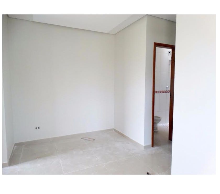 PL Residência de Esquina, Praia de Leste.