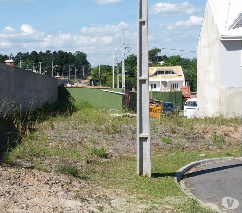 Terreno em condomínio fechado Pinheirinho