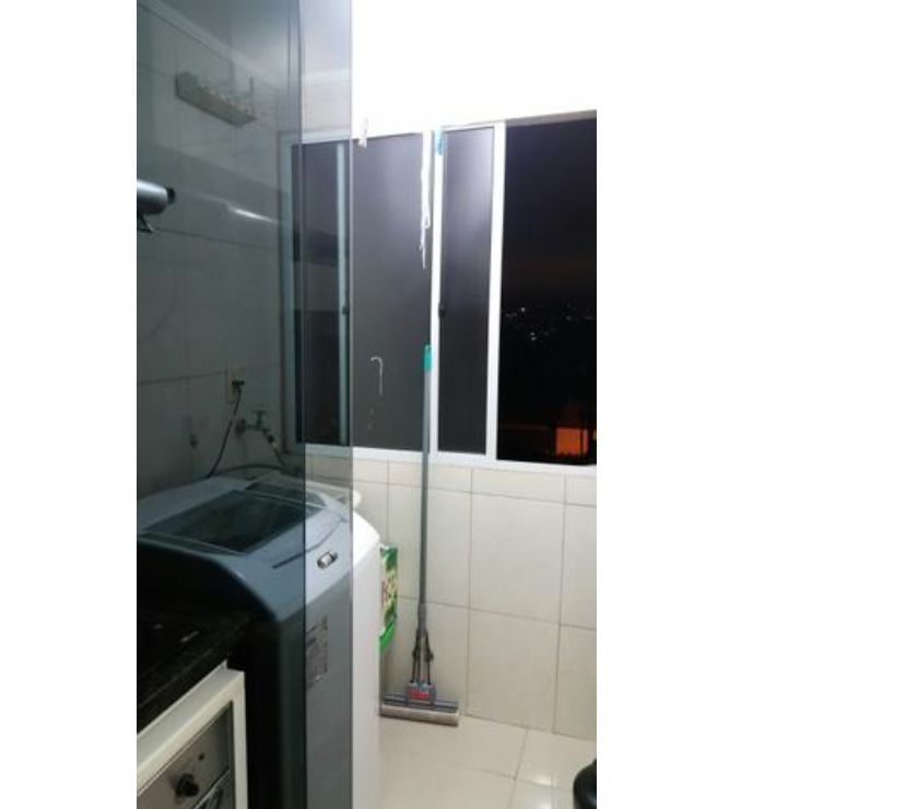 Apartamento na Vila Paranaguá! REF: 