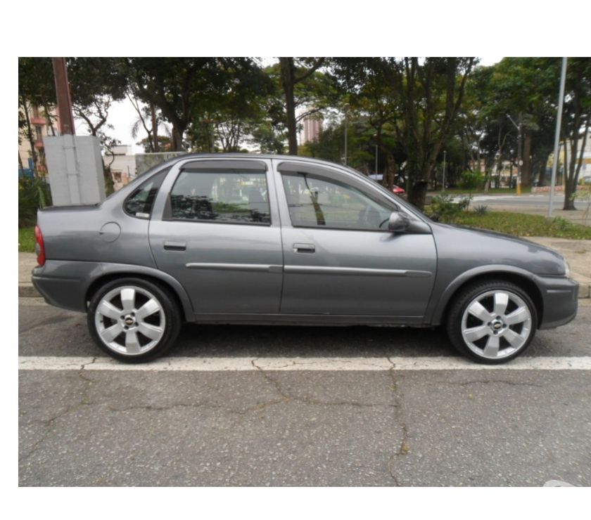 CORSA SEDAN GLS 1.6
