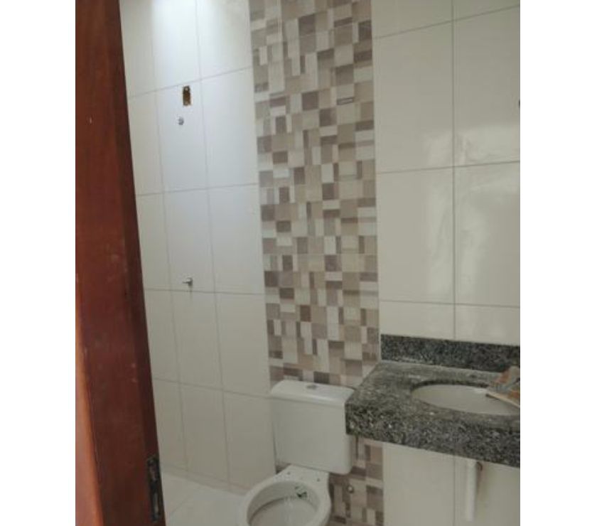 Linda CASA com 3 Dorm com entrada 80 mil