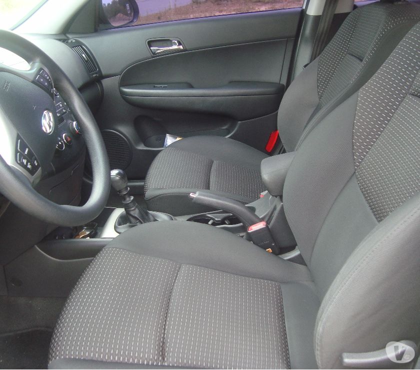 VENDO HYUNDAI i  MANUAL