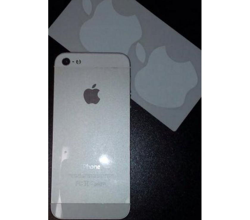 Iphone 5- Silver 32 GB - 