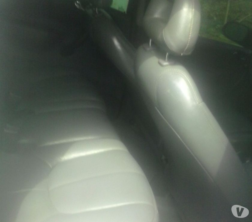 uma mercedes classe a  semi automatica