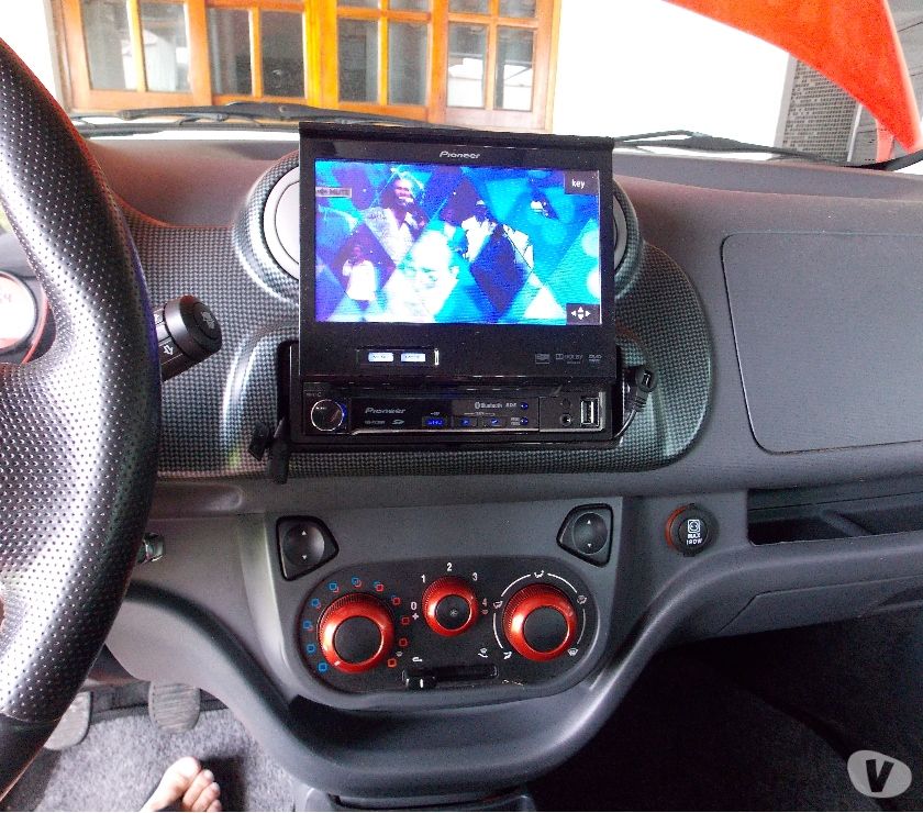 Lindo Uno Sporting 1.4 Flex Vermelho Ferrari