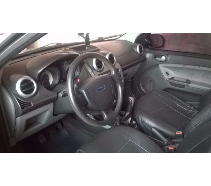 Ford Fiesta Hatch Class 1.0 8v  - Completo