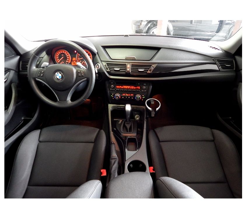 BMW X1 X-DRIVE 28i v. 4x4 Aut. Ano 