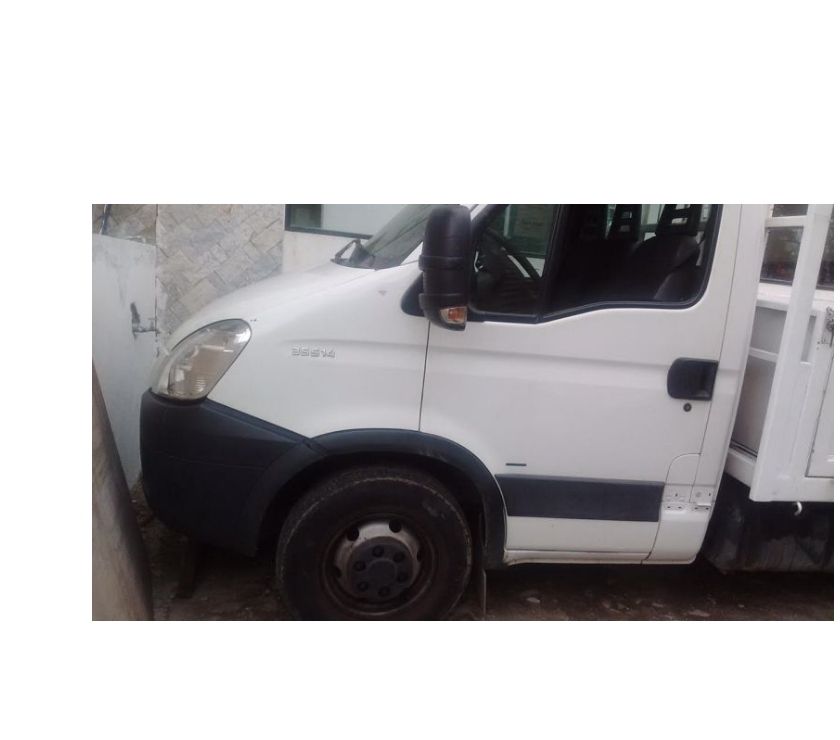 IVECO 35S14 ano  modelo  na carroceria de ferro OPOR