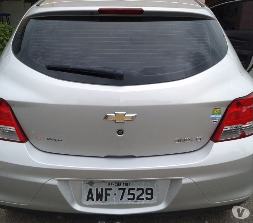 Onix  vend  troco carro automatico