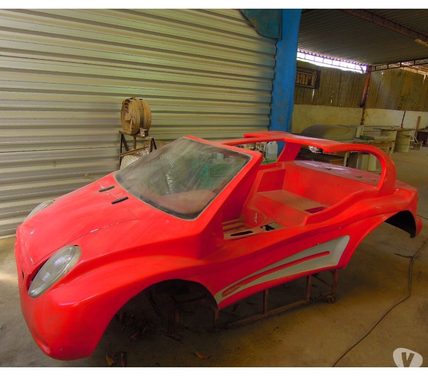 Vendo trocomolde e modelo de buggy - 