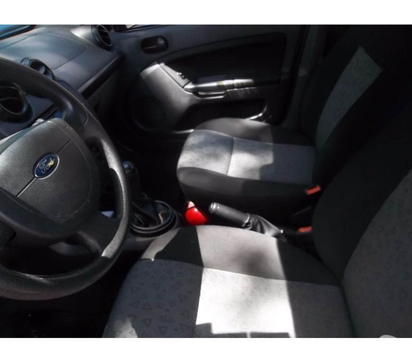 FIESTA SEDAN 1.6 COMPL Top...