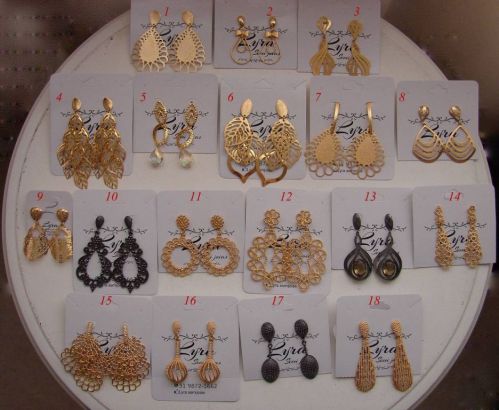 Brincos e anéis folhados a preços especiais