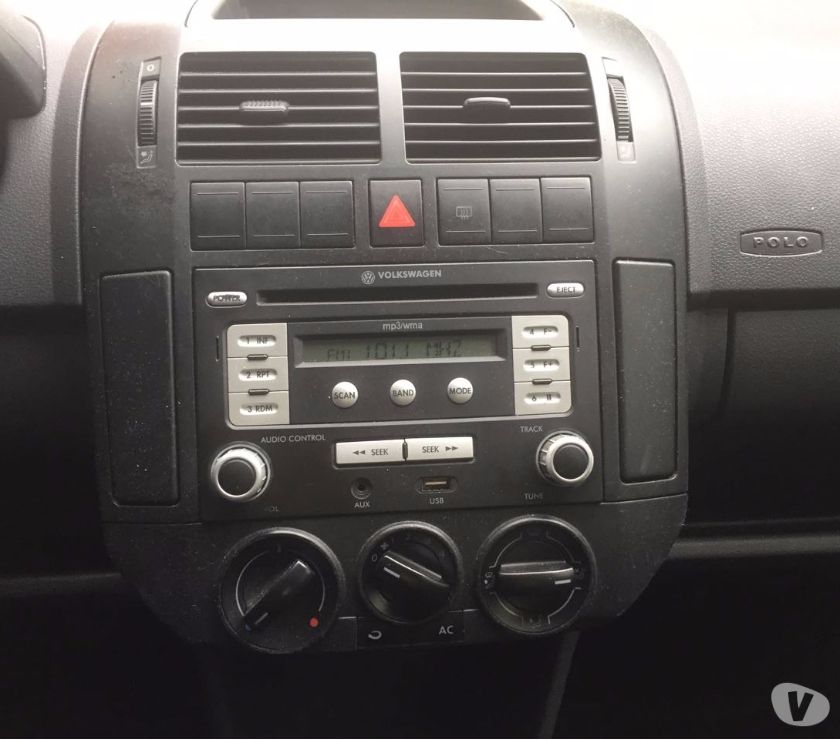Vw - Volkswagen Polo -  R$ 