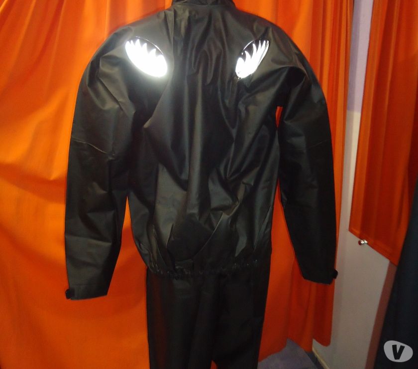 Capa de Chuva para Motoqueiros em PVC Impermeável