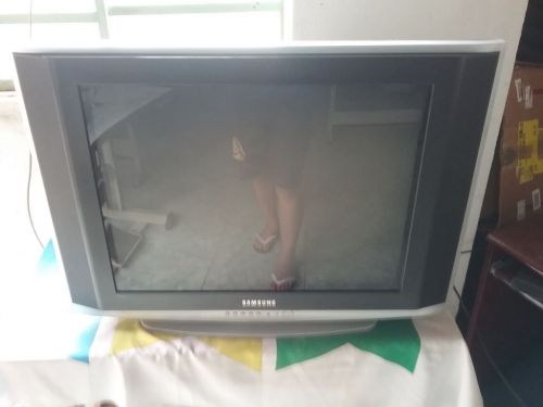 vend0 uma Tv