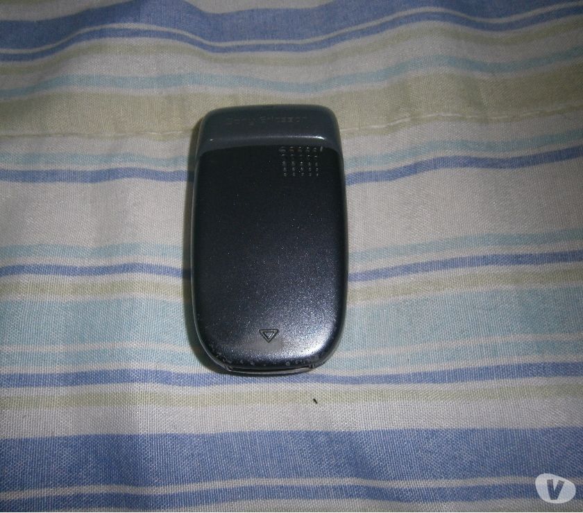 Celular antigo Sony Ericsson Z300 funcionando