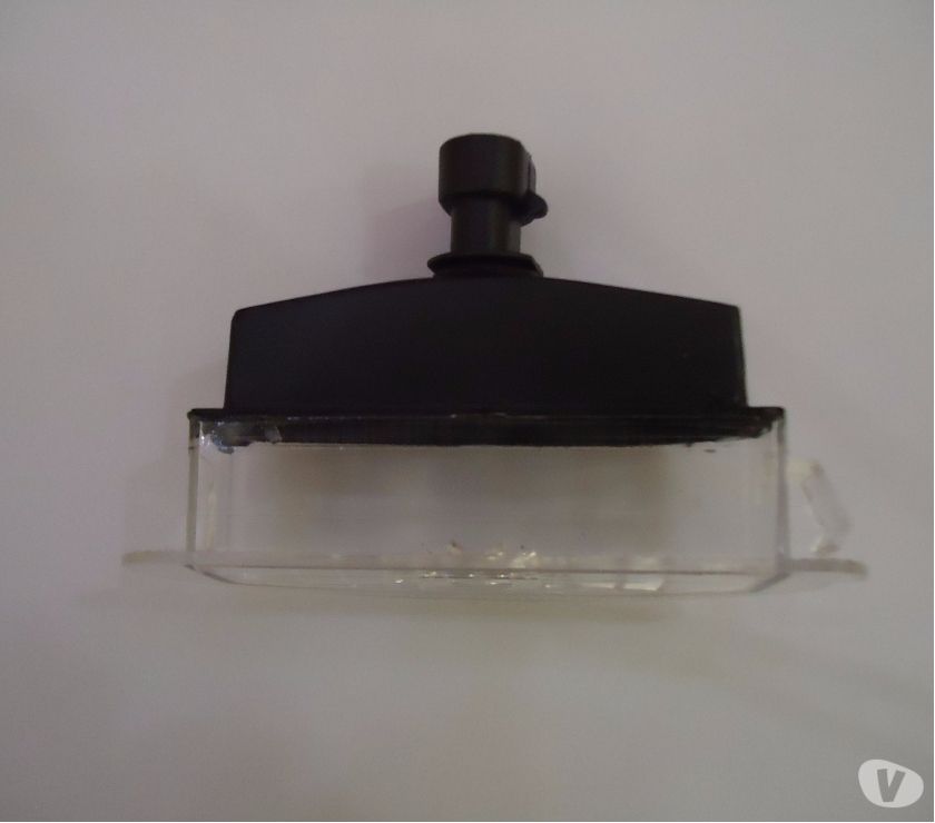 Lanterna de Placa do Renault Clio