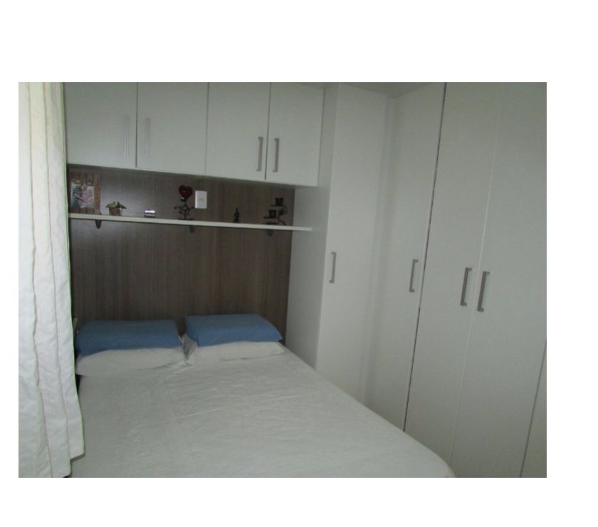 Vende apartamento de 2 dorms próximo ao terminal João Dias